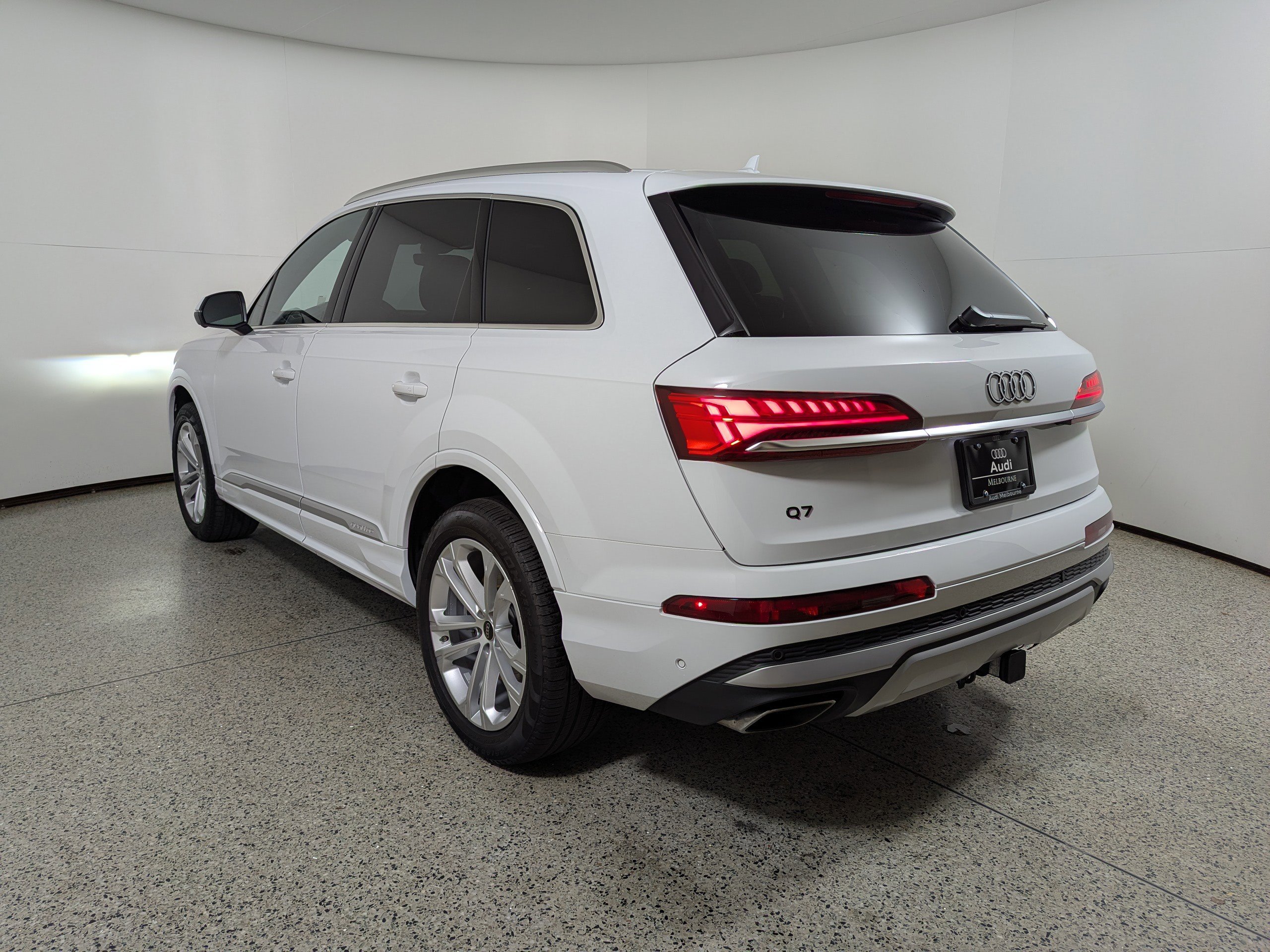 Certified 2025 Audi Q7 3.0T Premium image 8