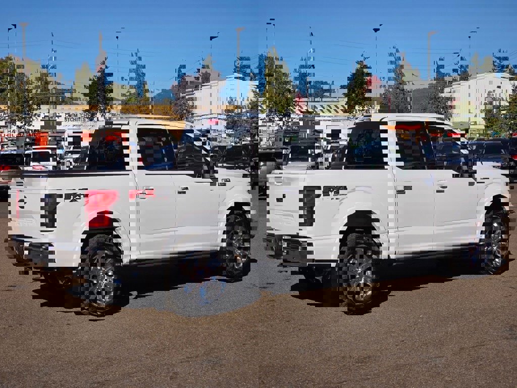 Used 2020 Ford F150 Lariat w/ Equipment Group 502A Luxury image 35