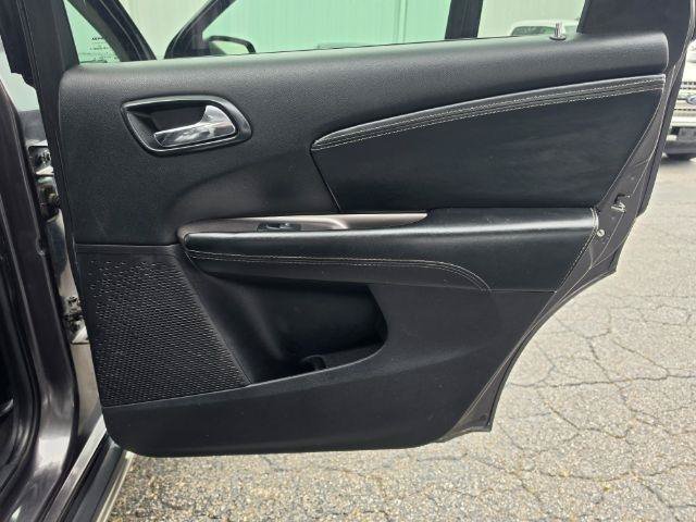 Used 2019 Dodge Journey Crossroad FWD image 30
