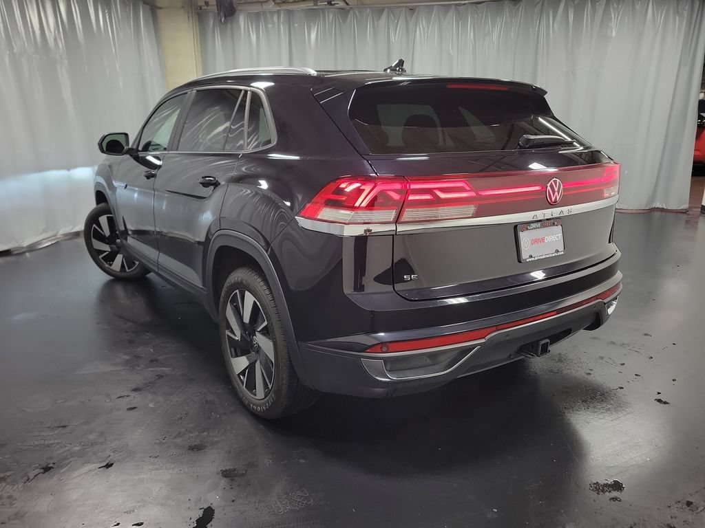 Used 2024 Volkswagen Atlas Cross Sport SE FWD image 6