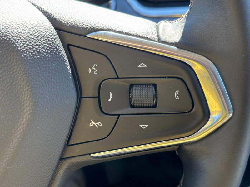 Certified 2025 Chevrolet Trax ACTIV w/ Driver Confidence Package image 19