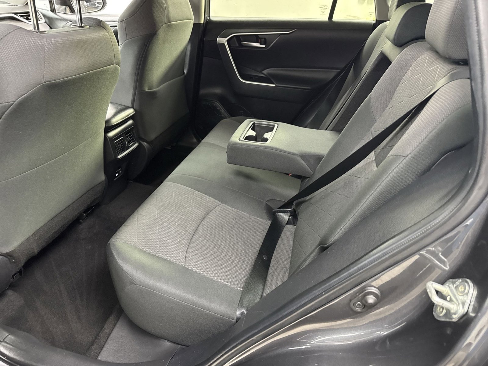 Used 2023 Toyota RAV4 XLE FWD image 36