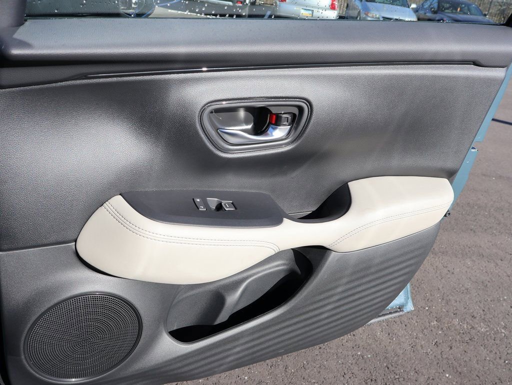 New 2026 Honda HR-V EX-L image 11