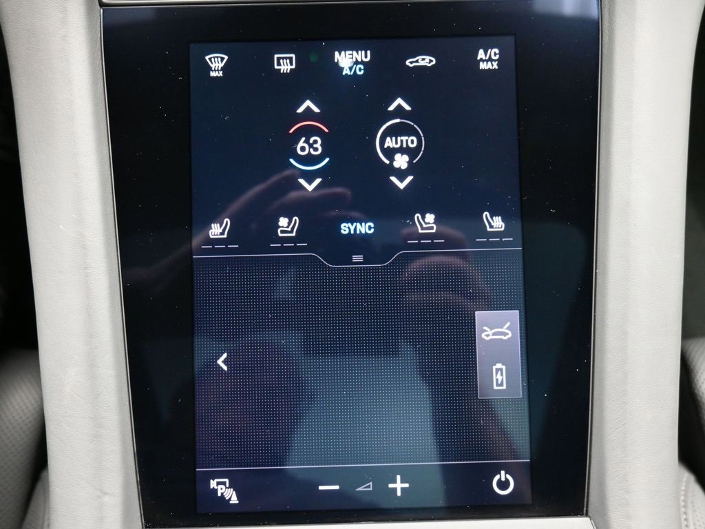 Used 2022 Porsche Taycan Turbo w/ Premium Package image 17