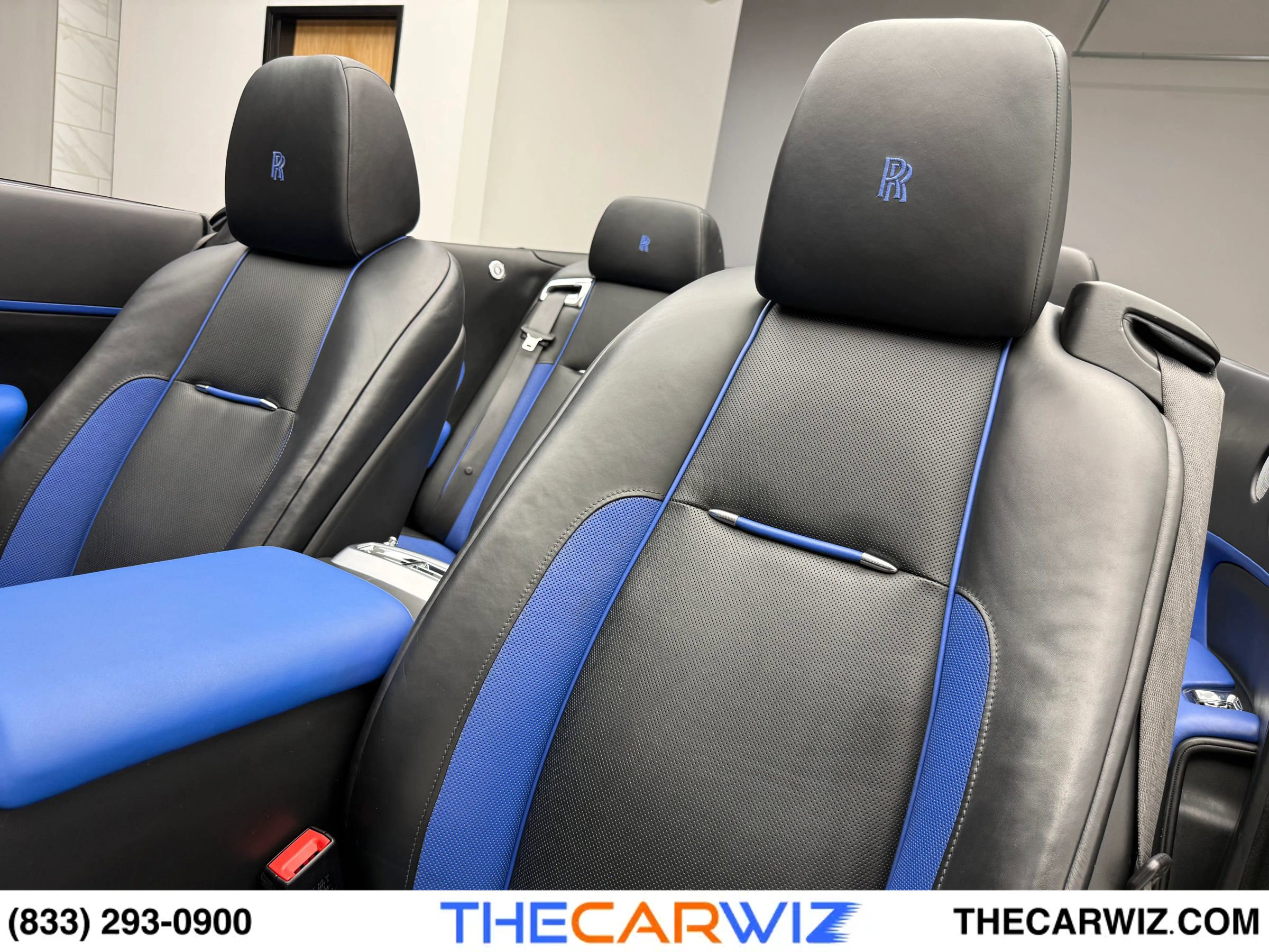 Used 2019 Rolls-Royce Dawn image 35