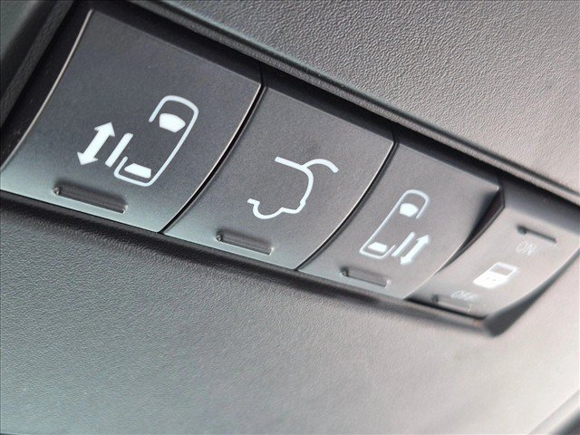 Used 2020 Dodge Grand Caravan SXT FWD image 14