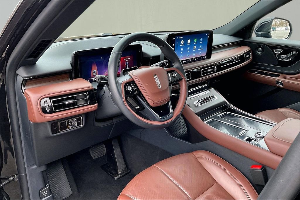 Used 2025 Lincoln Aviator Reserve w/ Illumination Package image 17