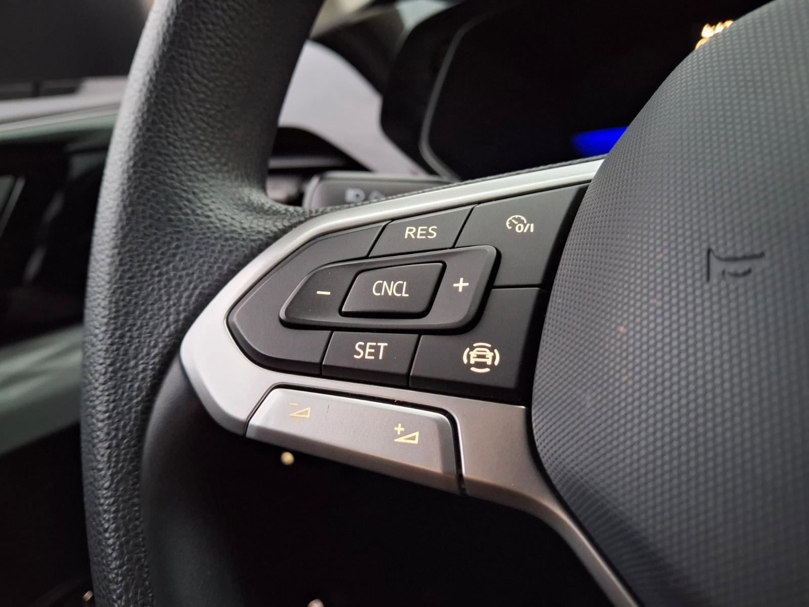 Used 2022 Volkswagen Taos S image 14