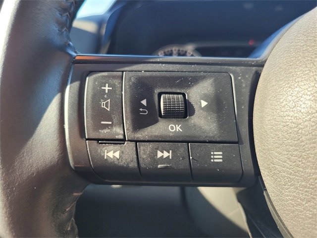 Used 2024 Nissan Pathfinder SV w/ SV Premium Package image 28