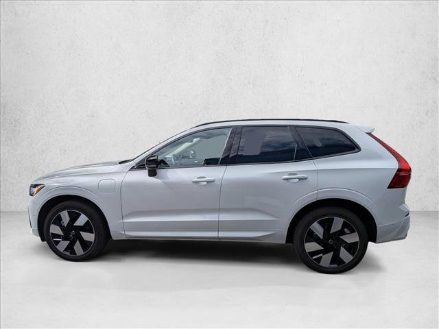 Used 2025 Volvo XC60 T8 Plus w/ Protection Package Premier AWD/4WD image 9