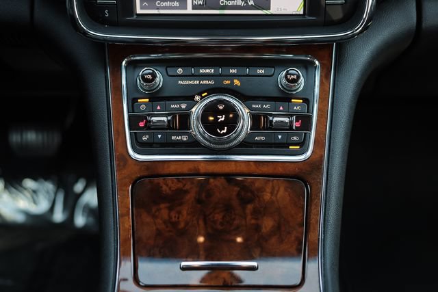 Used 2020 Lincoln Continental AWD w/ Premium Package image 27