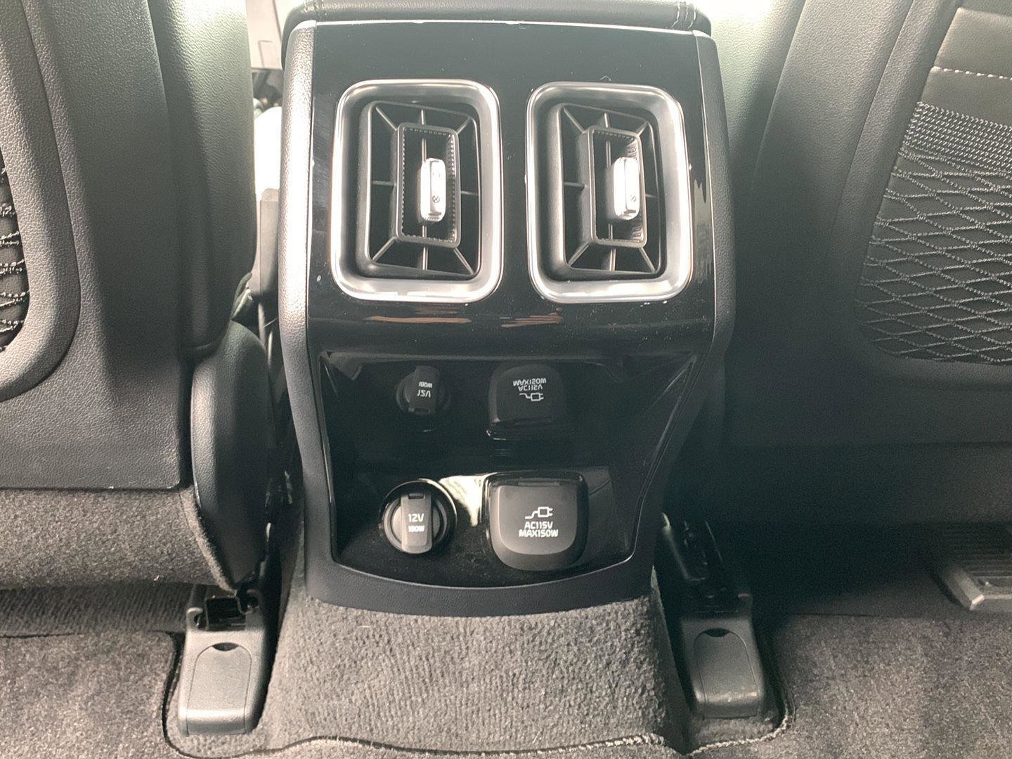 Used 2025 Kia Sorento SX Prestige image 21