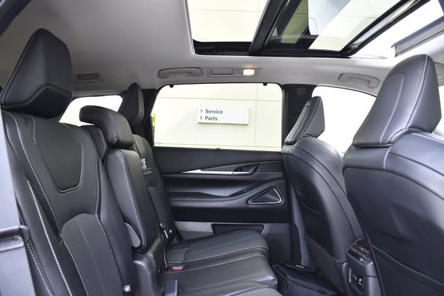 Used 2022 INFINITI QX60 Sensory w/ Cargo Package FWD image 27