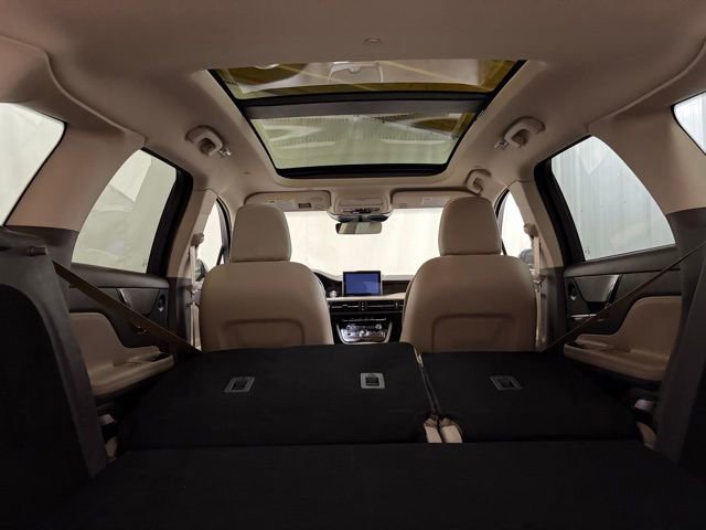 Used 2021 Lincoln Corsair Reserve w/ Elements Package image 16