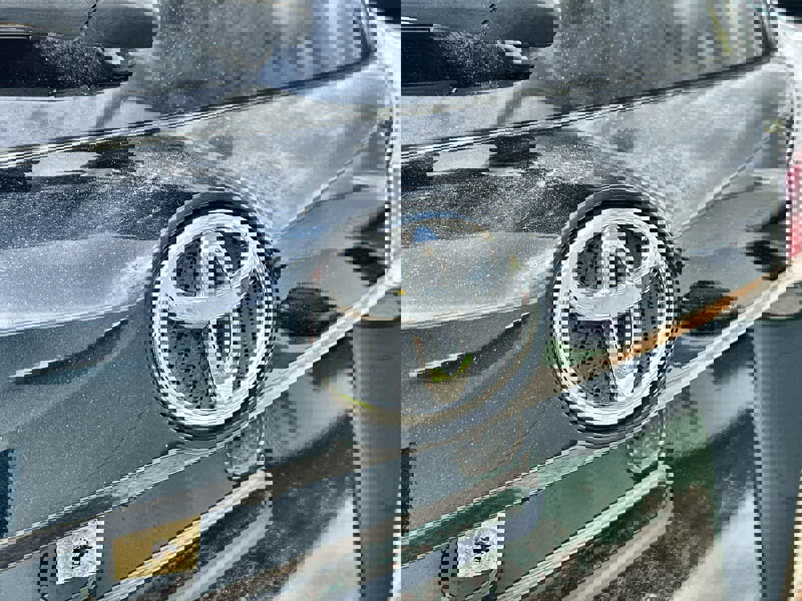 Used 2018 Toyota RAV4 XLE FWD image 16