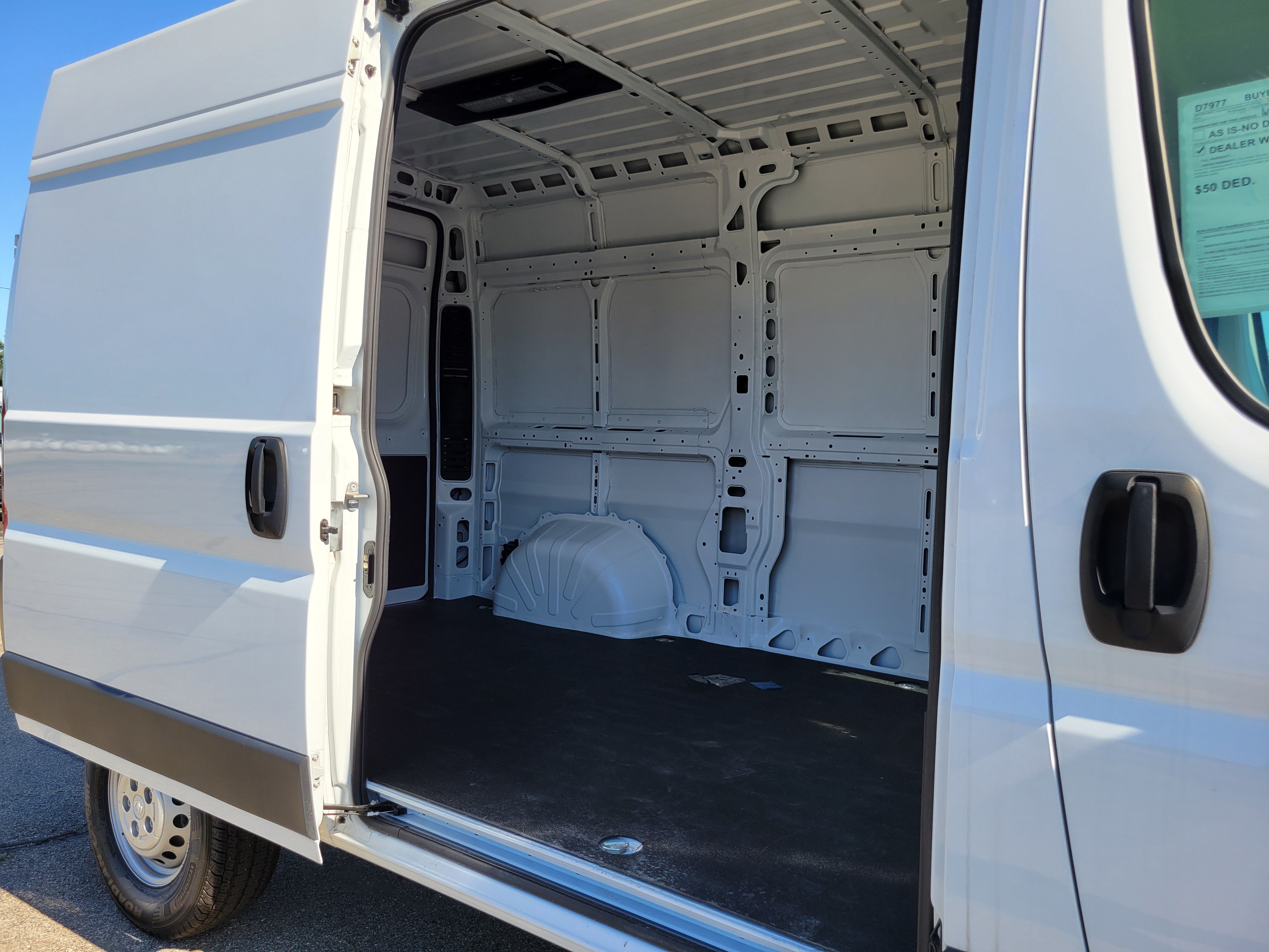 Used 2025 RAM ProMaster 2500 w/ Safety Group FWD image 14