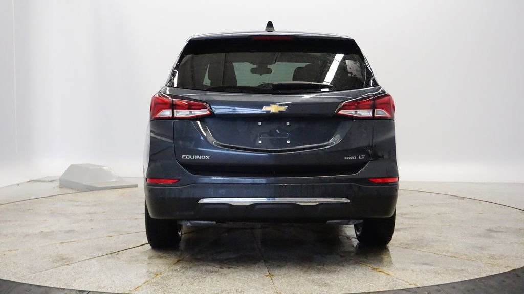 Used 2022 Chevrolet Equinox LT w/ Driver Convenience Package image 4