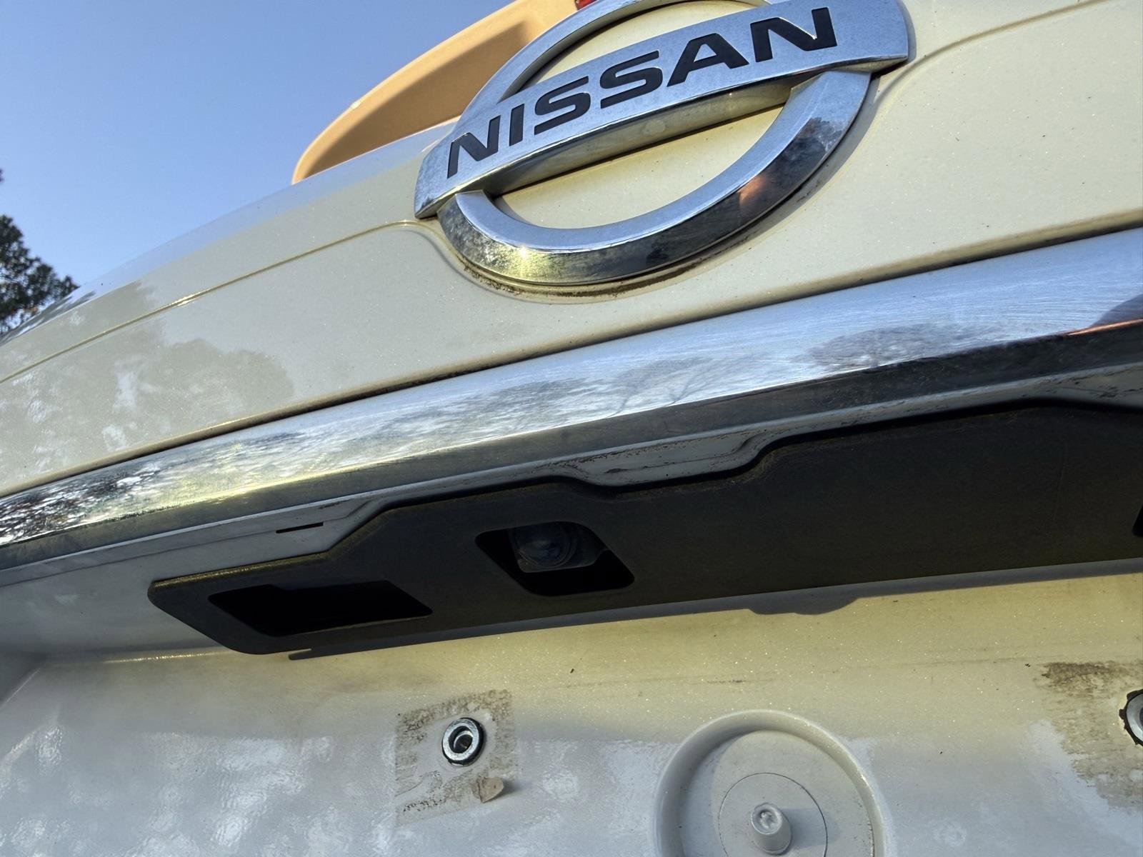 Used 2016 Nissan Rogue SV w/ SV Premium Package image 10