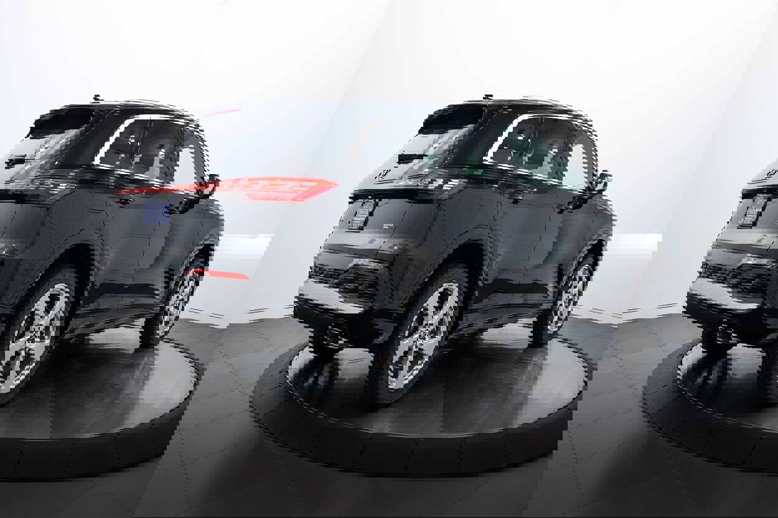 New 2025 Audi Q5 Premium Plus image 4