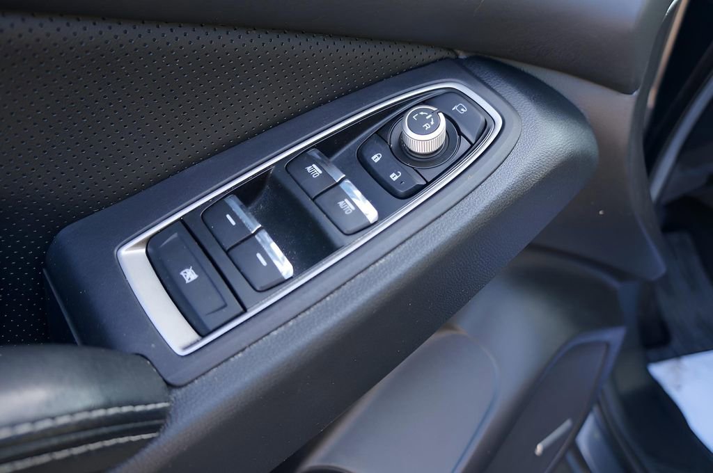 Used 2024 Subaru Ascent Limited w/ Technology Package image 18