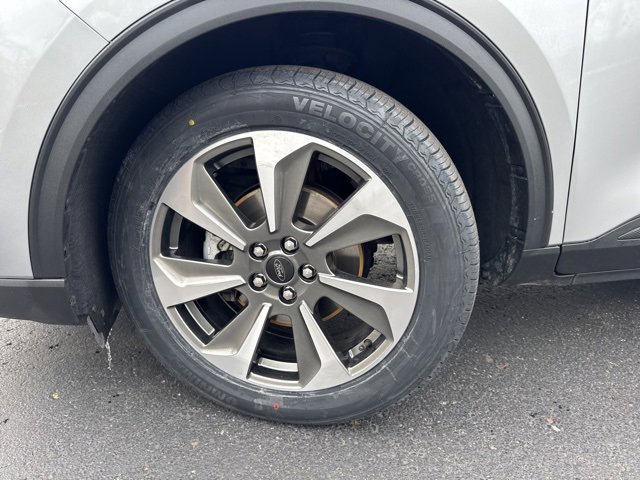 Used 2023 Ford Escape Platinum image 30