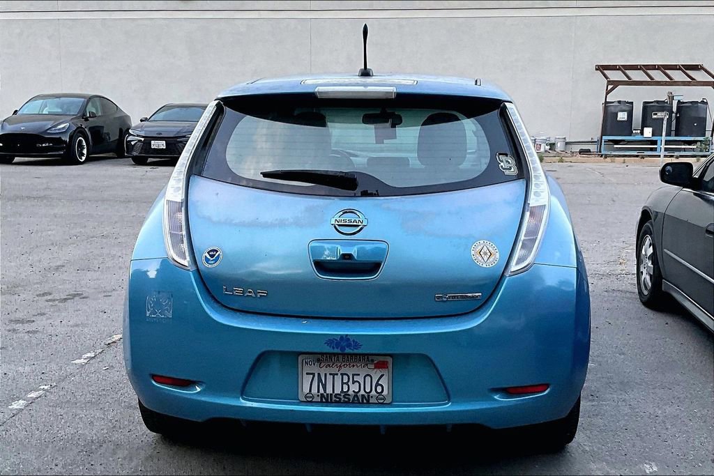 Used 2012 Nissan Leaf SL w/ Recycling/Organizational Pkg FWD image 5