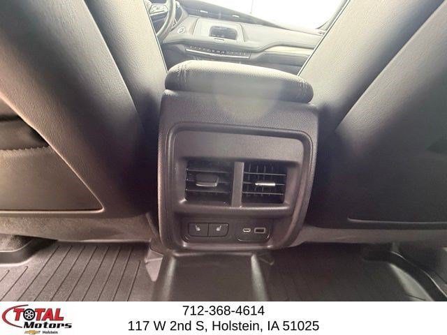 Used 2019 Cadillac XT4 Premium Luxury AWD/4WD image 14