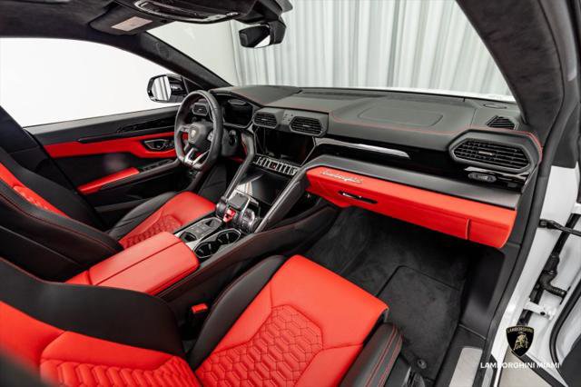 Used 2022 Lamborghini Urus image 41
