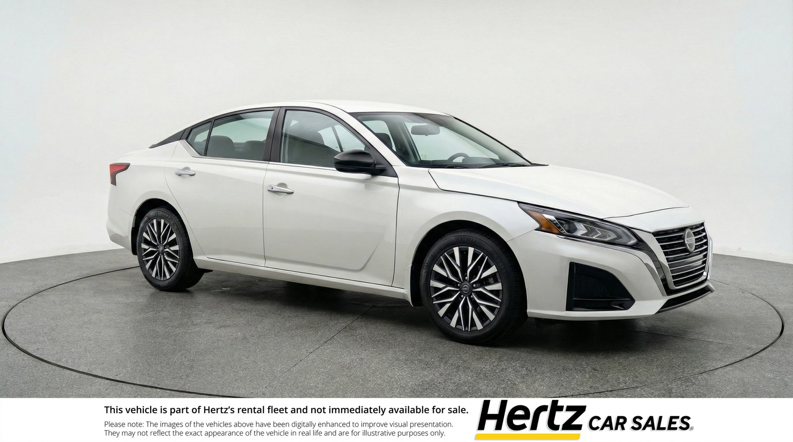 Used 2025 Nissan Altima 2.5 SV image 1