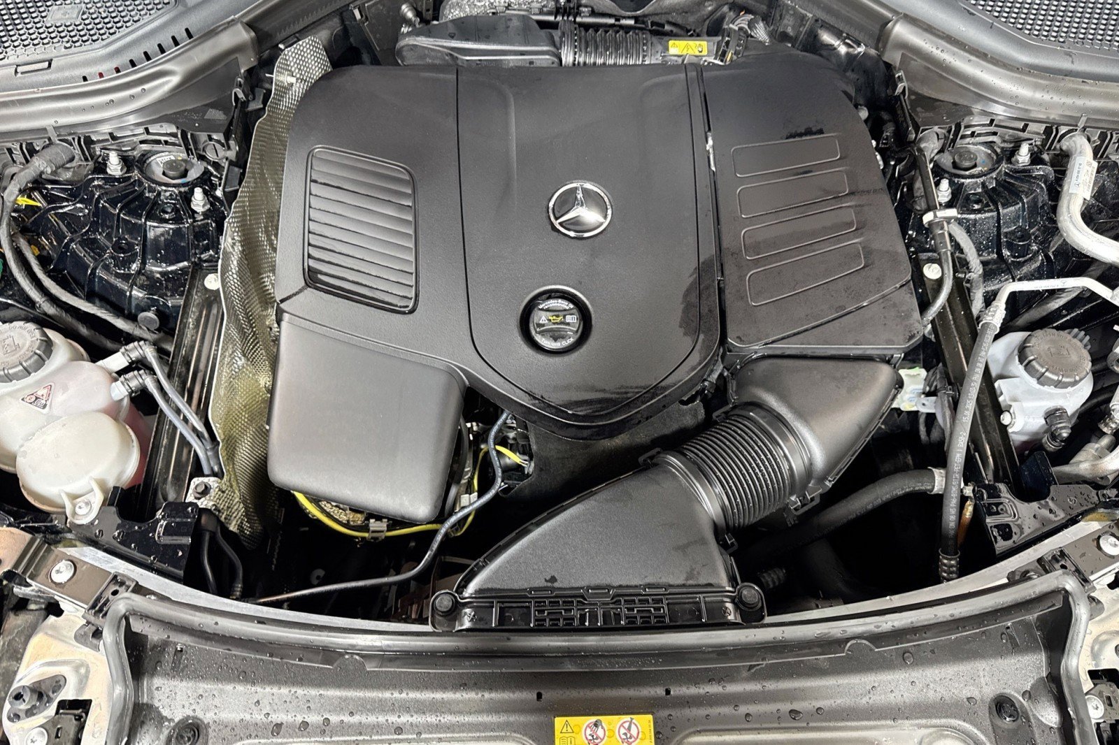 Certified 2025 Mercedes-Benz GLC 350e 4MATIC image 28