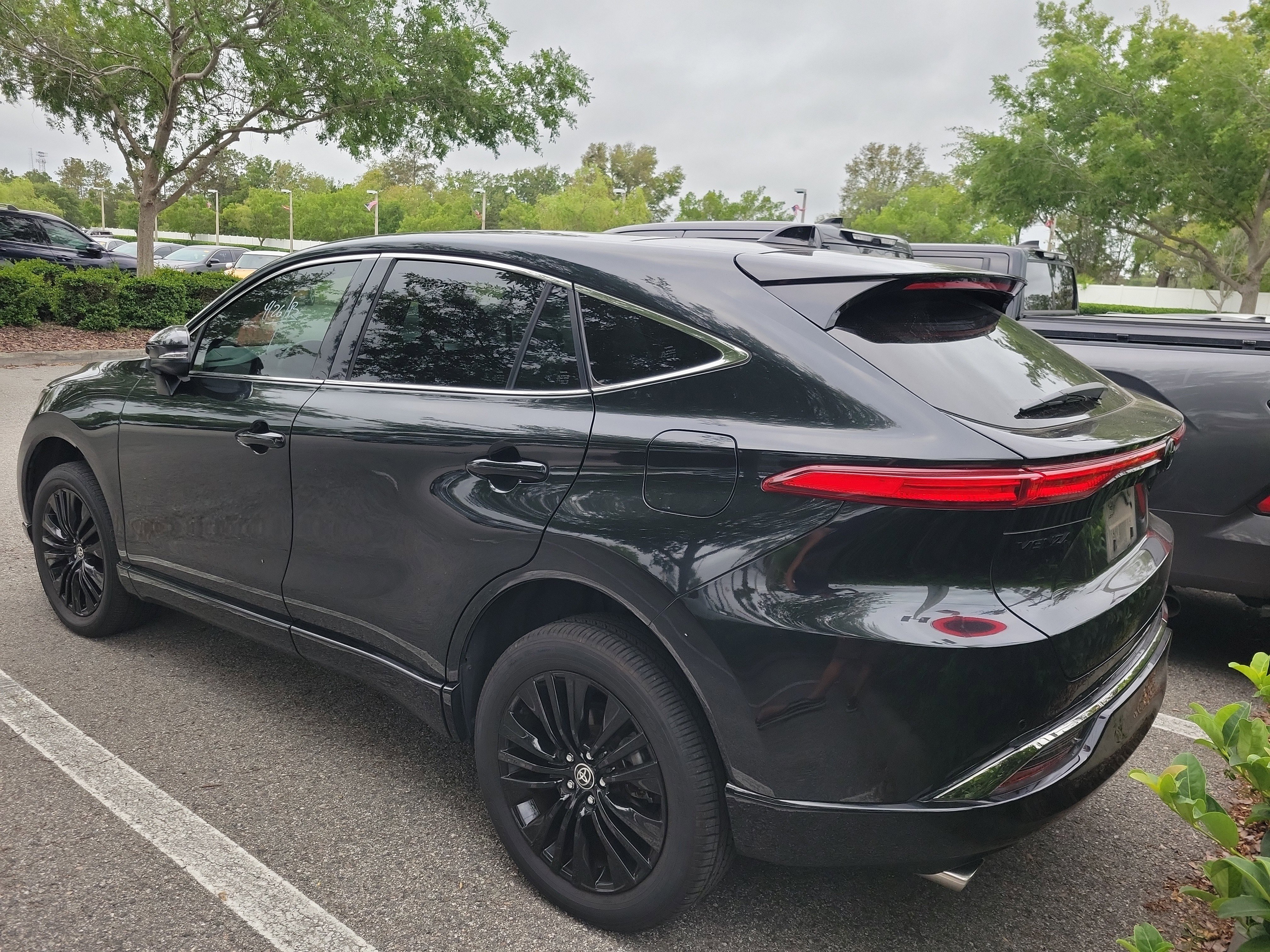 Used 2023 Toyota Venza Nightshade AWD/4WD image 18