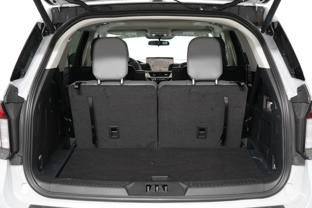New 2026 Ford Explorer Active w/ Active Comfort Package AWD/4WD image 33