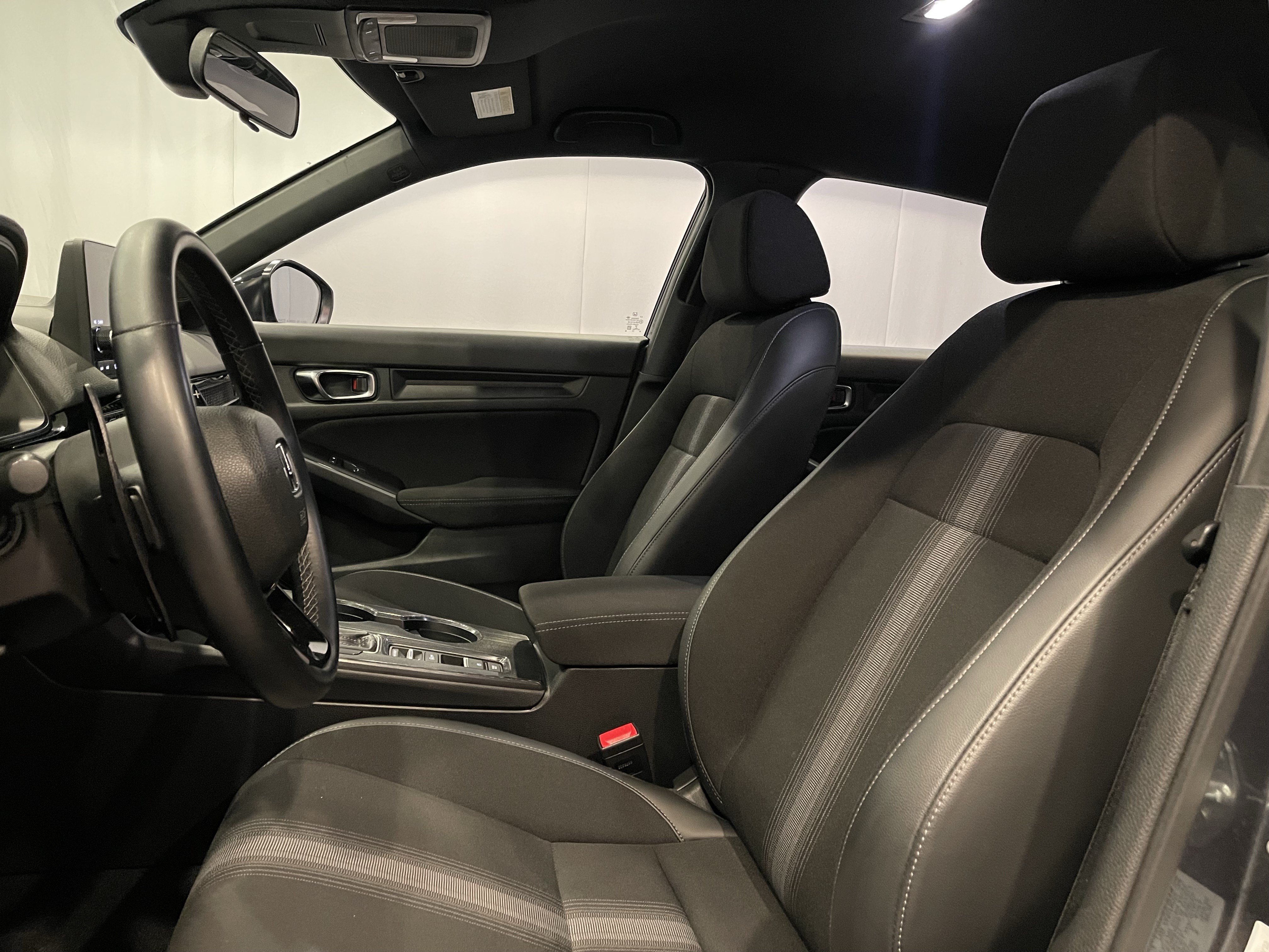 Used 2022 Honda Civic Sport image 14