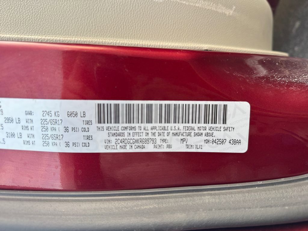 Used 2019 Dodge Grand Caravan SXT w/ Driver Convenience Group FWD image 26