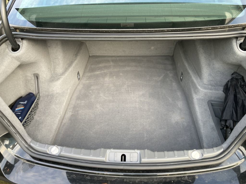 Used 2011 BMW 750Li xDrive image 21