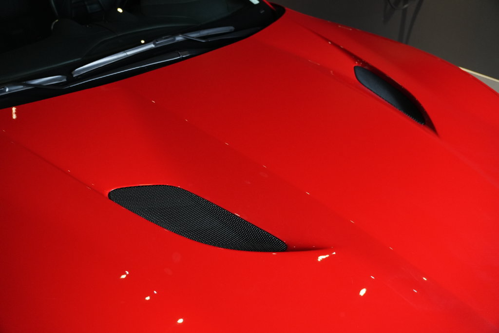 Used 2019 Ferrari Portofino RWD image 9