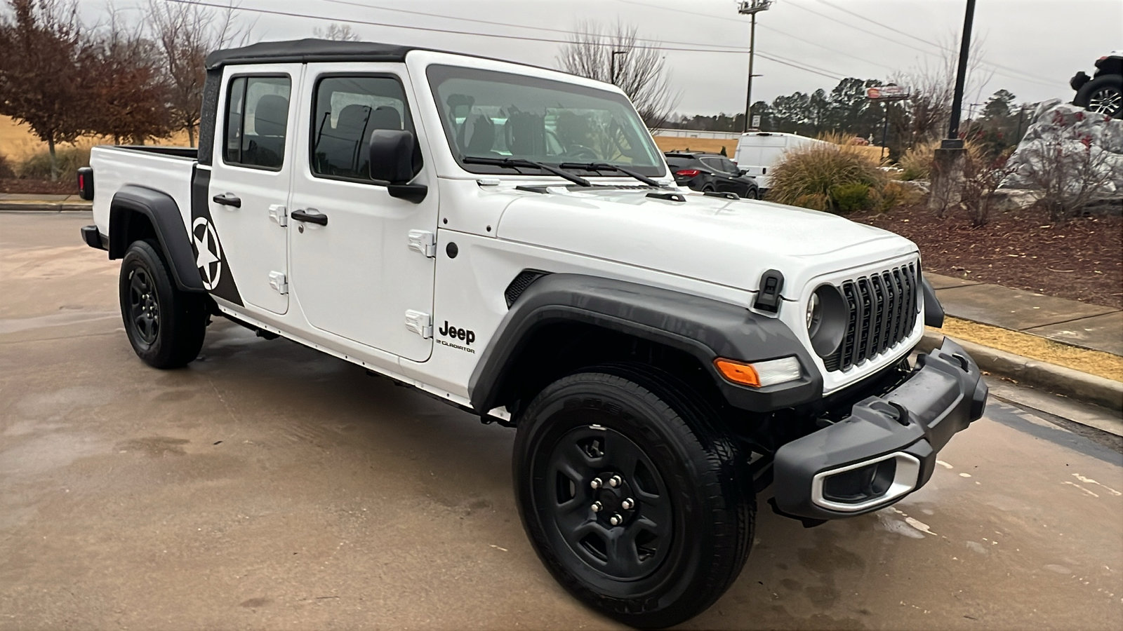 Used 2024 Jeep Gladiator Sport image 5