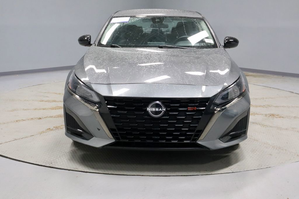 Used 2025 Nissan Altima 2.5 SR AWD/4WD image 5
