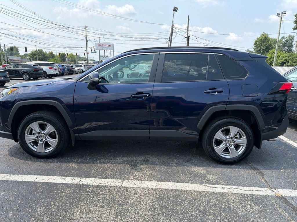 Used 2025 Toyota RAV4 XLE w/ Convenience Package FWD image 4