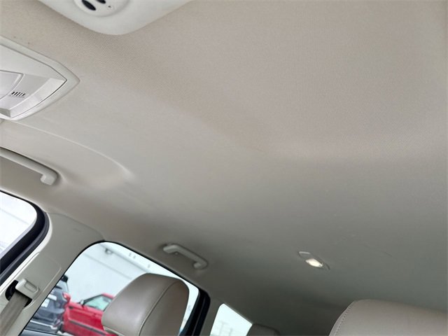 Used 2017 Ford Escape Titanium image 21