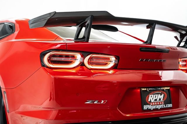 Used 2020 Chevrolet Camaro ZL1 RWD image 11
