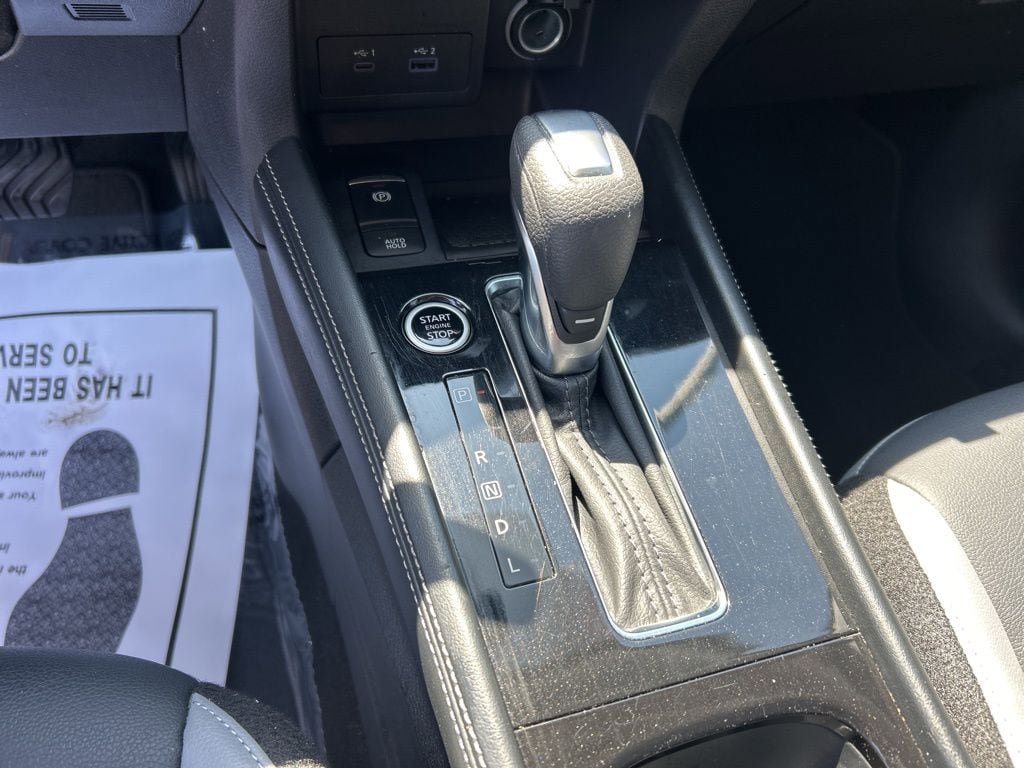 Used 2024 Nissan Kicks SR w/ SR Premium Package image 10