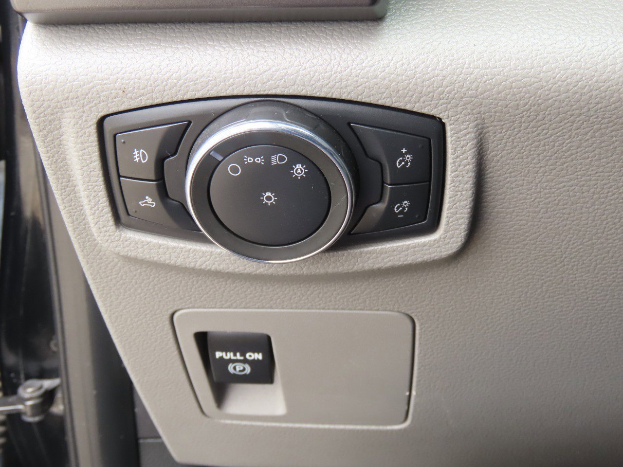 Used 2018 Ford F150 XLT RWD image 22