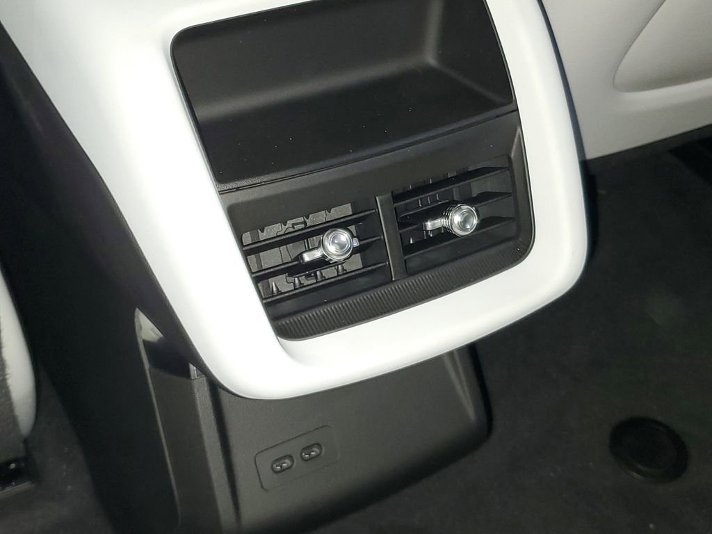 New 2026 Cadillac Lyriq Luxury RWD image 12