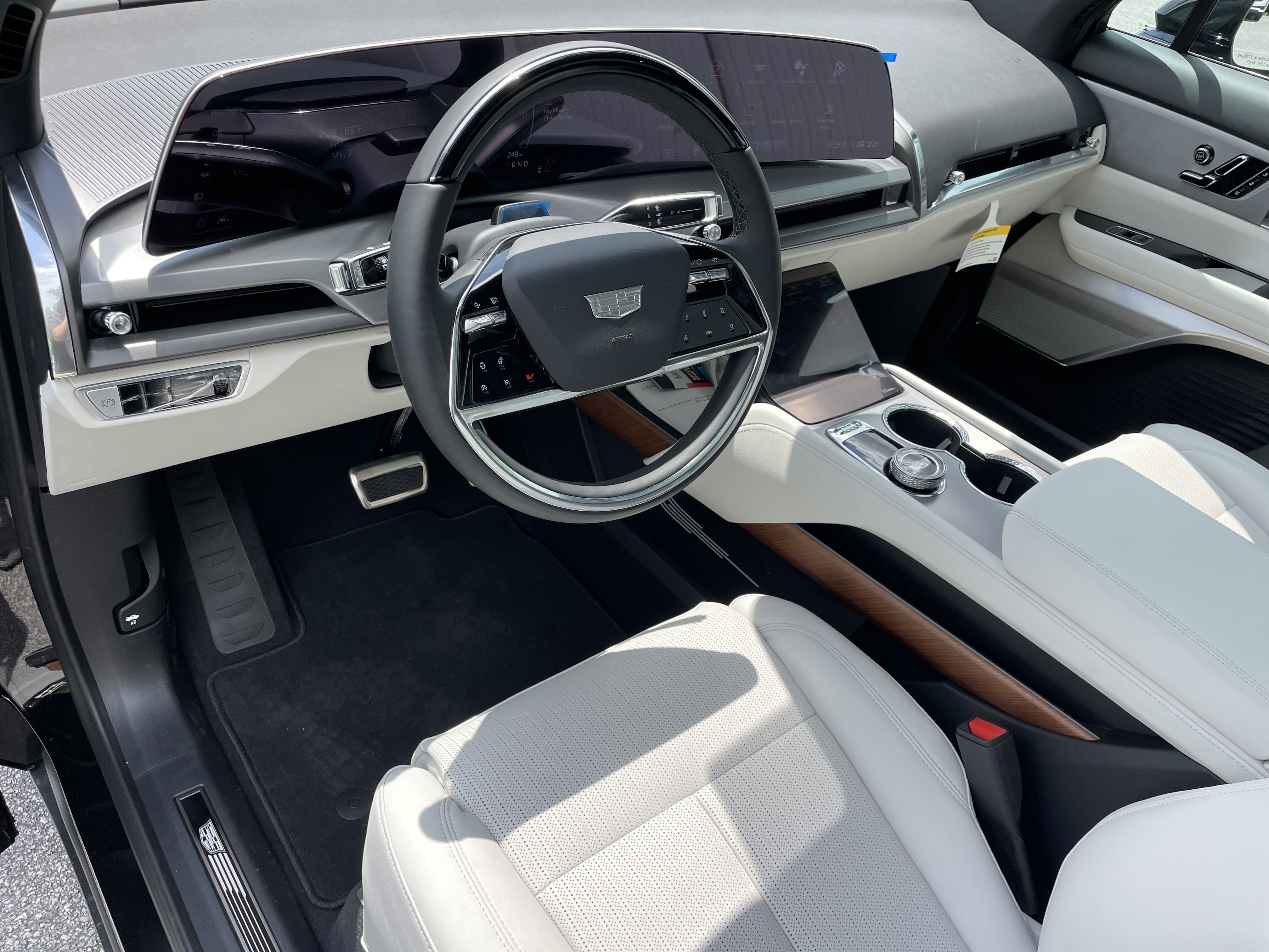 New 2026 Cadillac Vistiq Luxury image 11