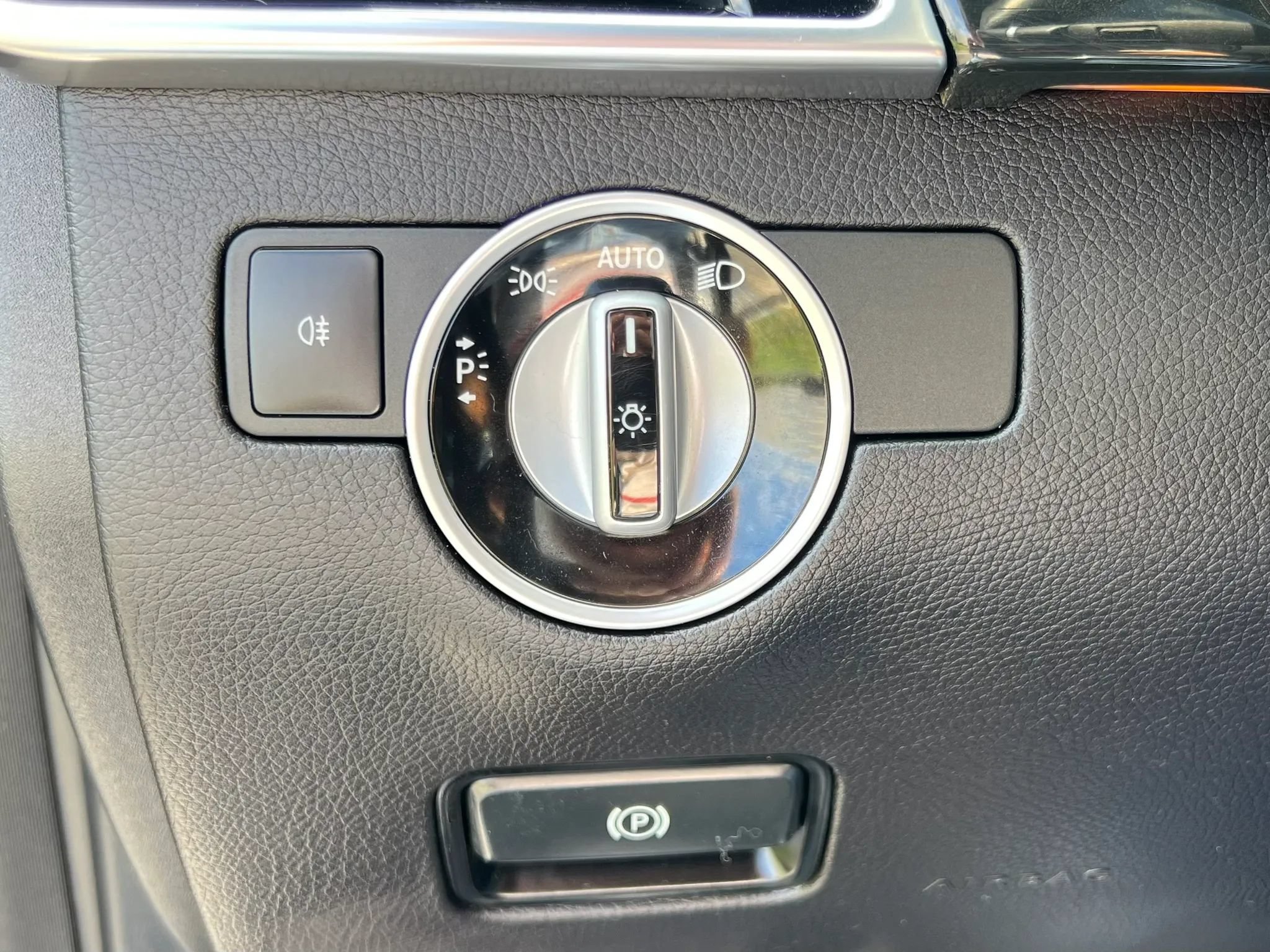 Used 2017 Mercedes-Benz GLE 350 4MATIC w/ Premium 2 Package image 39