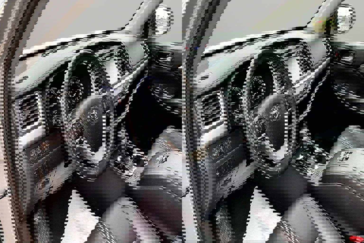 Used 2017 Toyota Highlander SE AWD/4WD image 21