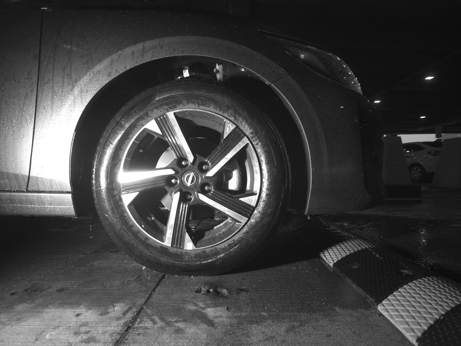 Used 2025 Nissan Sentra SV image 13