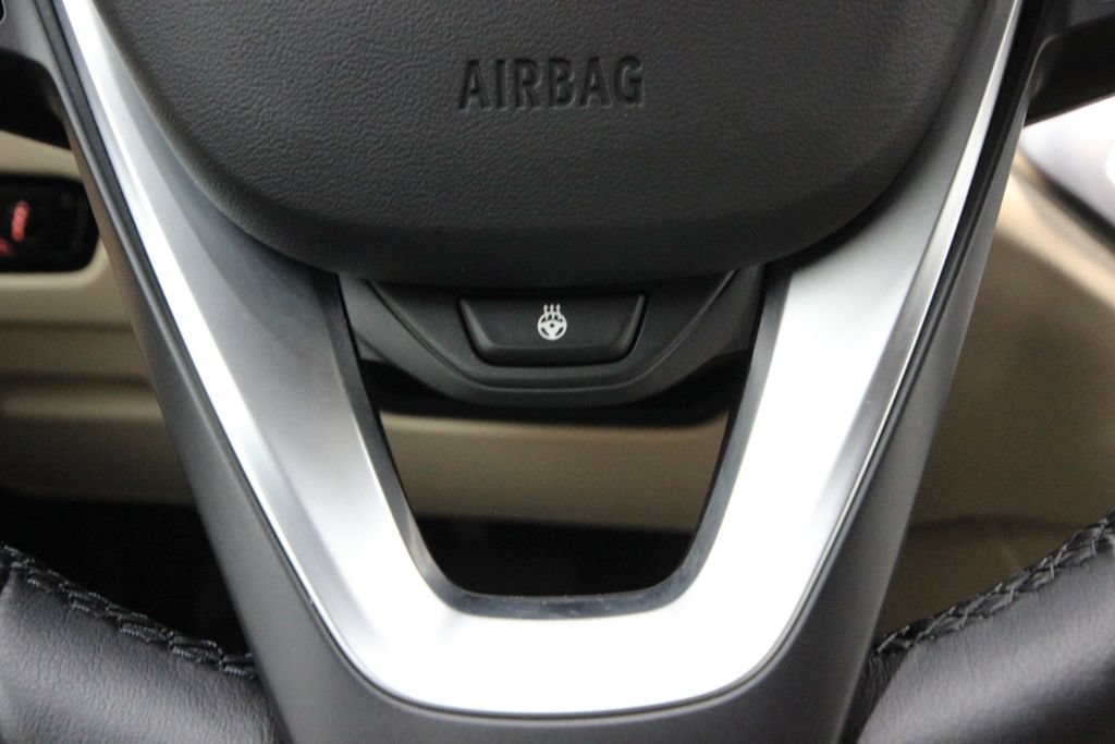 Used 2020 BMW 330i xDrive Sedan AWD/4WD image 19