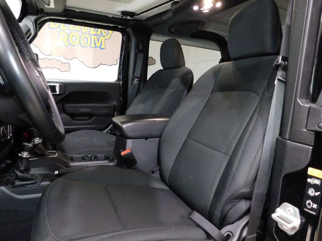 Used 2021 Jeep Wrangler Sport AWD/4WD image 34